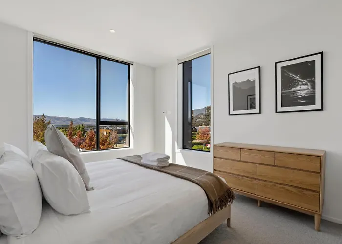 Alpine Luxury Northlake Holiday home *